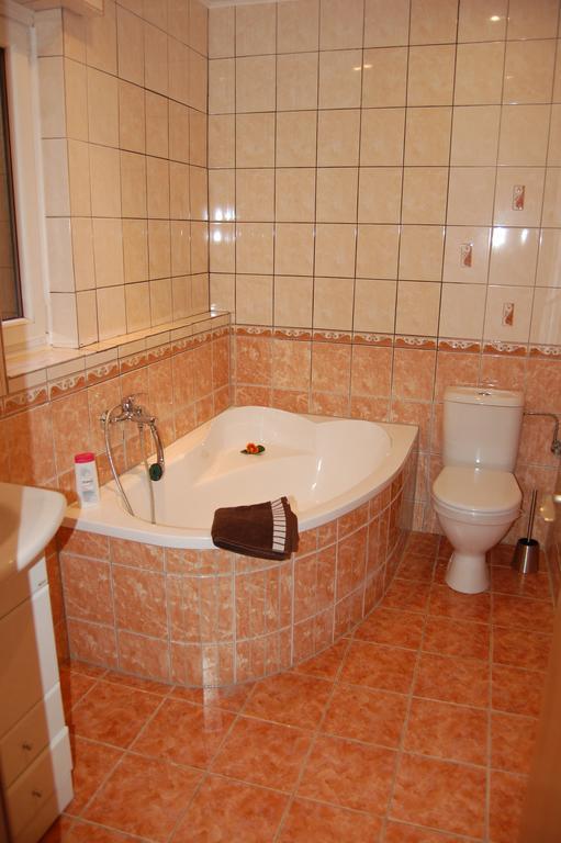 Apartment In A Red House With Garden Ceske Budejovice Esterno foto